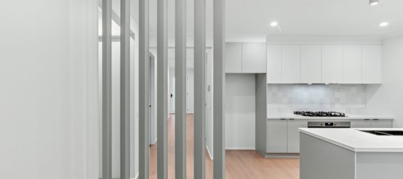 4 bedrooms House in Werribee, Australia No. 351 4