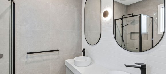 4 bedrooms House in Werribee, Australia No. 351 2