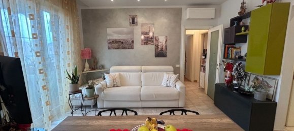 3 bedrooms Apartment in Viareggio, Italy No. 327339 8