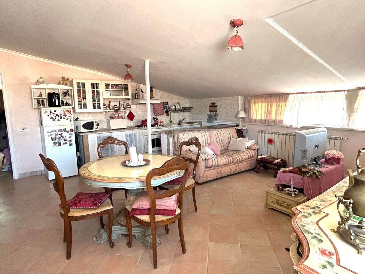 3-Zimmer Wohnung in Rome, Italy, Nr. 139703