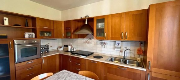 Квартира с 3 комнатами в Каприоло, Италия № 271898 14