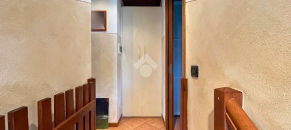 Квартира с 3 комнатами в Каприоло, Италия № 271898 21