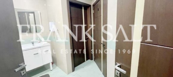 260m² Office in Qormi, Malta No. 12367 24