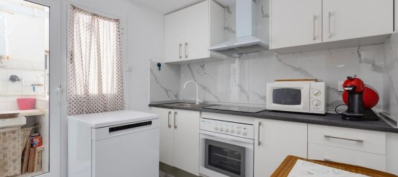 3 bedrooms Penthouse in Alicante, Spain No. 181789 8