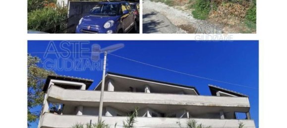 Casa de 11 habitaciónes en Orte, Italy No. 203961 12