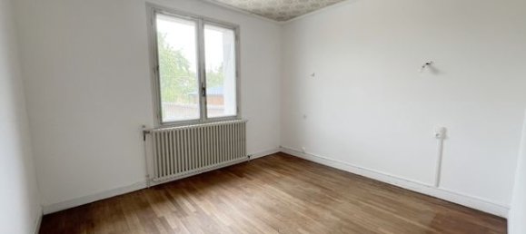 Casa de 4 dormitorios en Buxerolles, France No. 312057 5