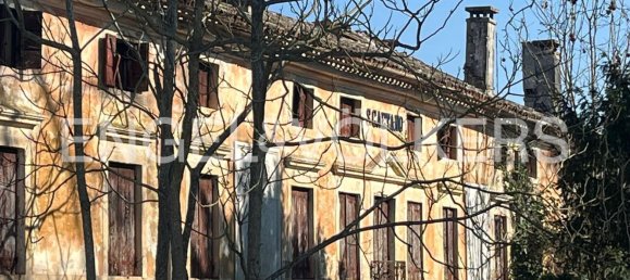 Здание 5796м² в Каорле, Италия № 105545 9