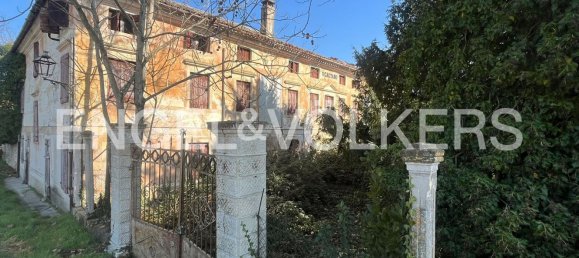 Здание 5796м² в Каорле, Италия № 105545 15