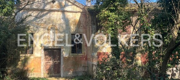 Здание 5796м² в Каорле, Италия № 105545 3