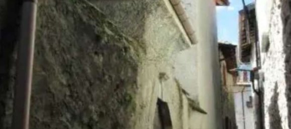 Квартира с 3 комнатами в Плезио, Италия № 6199 3