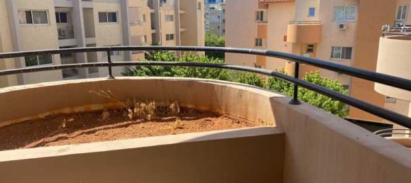 3 bedrooms Apartment in Germasogeia, Cyprus No. 7965 10