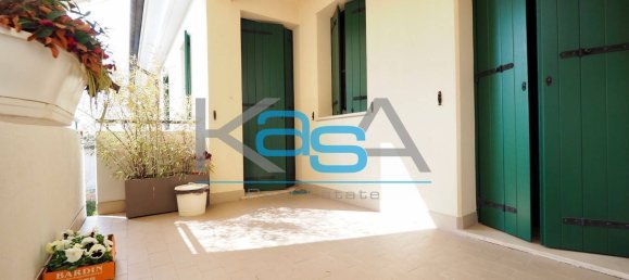 6 rooms Villa in Quinto di Treviso, Italy No. 99796 10