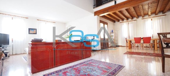 6 rooms Villa in Quinto di Treviso, Italy No. 99796 11