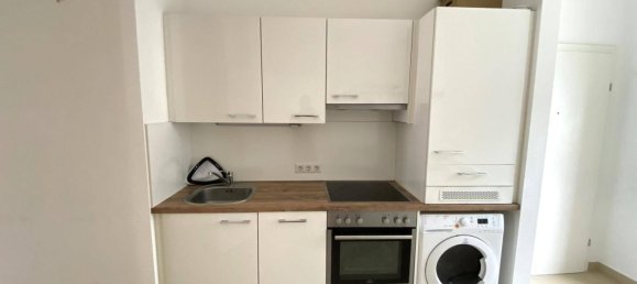 2 rooms Apartment in Penzing, Austria No. 73484 9