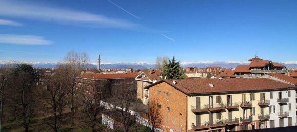 2 bedrooms Apartment in Moncalieri, Italy No. 44379 7