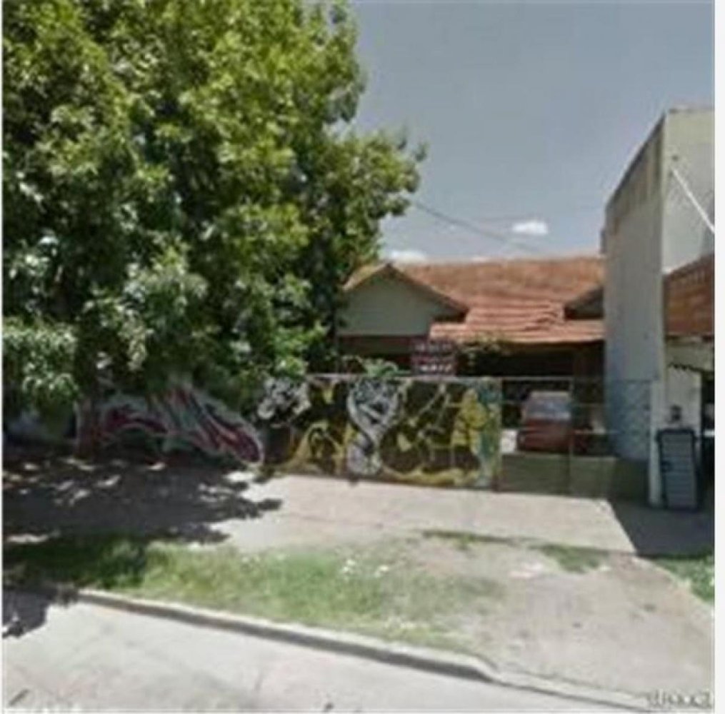 4 bedrooms House in San Miguel, Argentina No. 102169