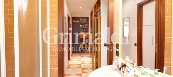 3 bedrooms Apartment in Bologna, Italy No. 58322 38