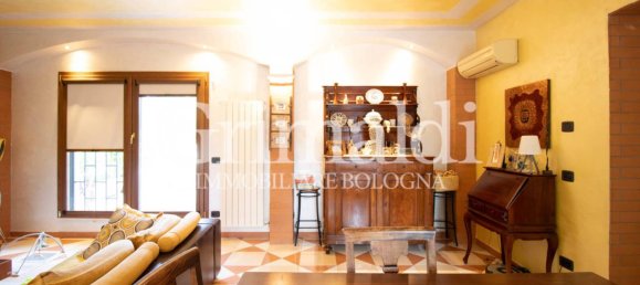 3 bedrooms Apartment in Bologna, Italy No. 58322 4