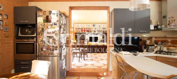 3 bedrooms Apartment in Bologna, Italy No. 58322 18