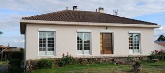 3 bedrooms House in Dompierre-sur-Yon, France No. 291390 2