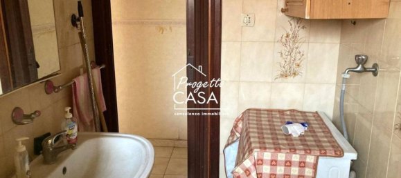 3 rooms Apartment in Naples, Italy No. 135223 14