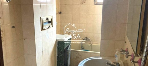 3 rooms Apartment in Naples, Italy No. 135223 11