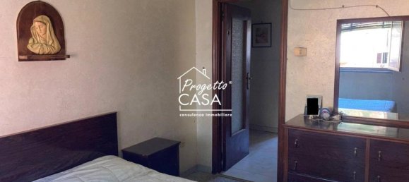 3 rooms Apartment in Naples, Italy No. 135223 6