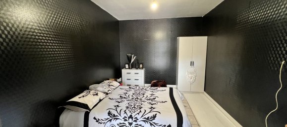 Гараж с 8 комнатами в Нё-ле-Мин, Франция № 222518 2