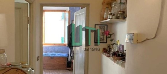 2 bedrooms Apartment in Florence, Italy No. 155129 4
