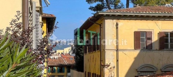 2 bedrooms Apartment in Florence, Italy No. 155129 5