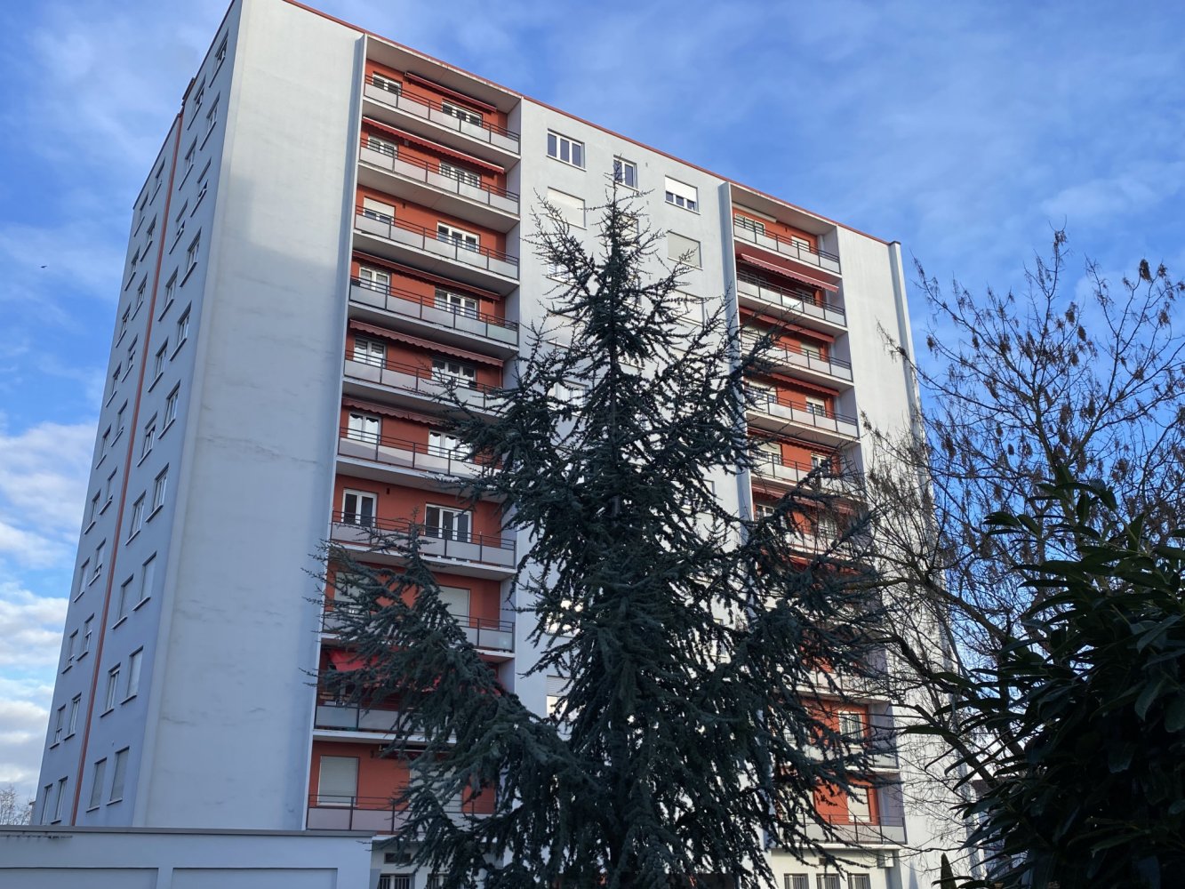 2 bedrooms Apartment in Mulhouse, France No. 40350