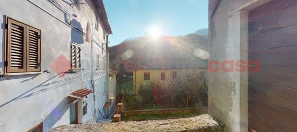 2 bedrooms Apartment in Gallicano, Italy No. 235281 21