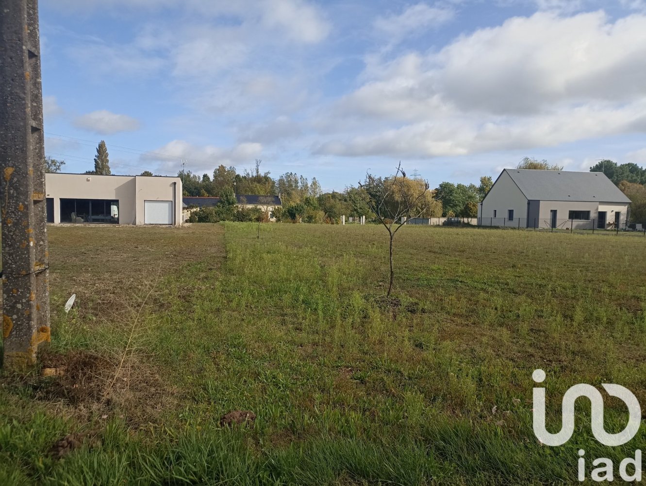 Земельный участок в Юим, Франция № 228963