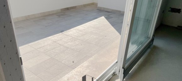 4-salle Penthouse à Albignasego, Italy No. 29015 4