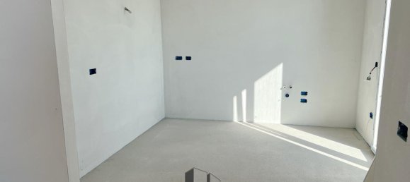 4-salle Penthouse à Albignasego, Italy No. 29015 7