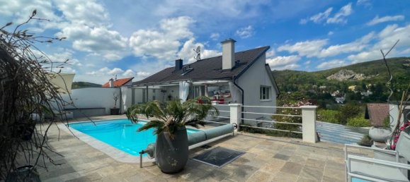 5 rooms Townhouse in Hinterbruhl, Austria No. 201680 2