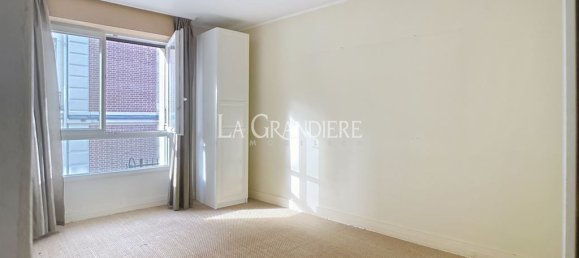 2 bedrooms Apartment in Paris, France No. 119123 5