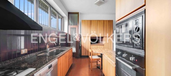 Дом с 6 комнатами в Альбидзате, Италия № 126141 24