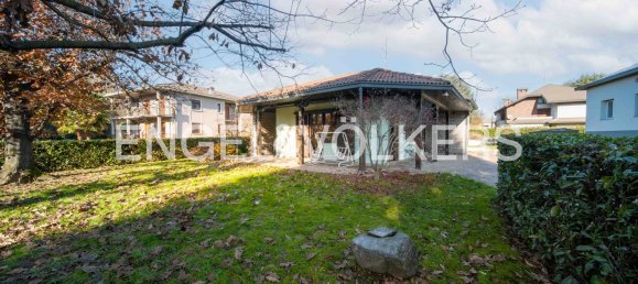 Дом с 6 комнатами в Альбидзате, Италия № 126141 17