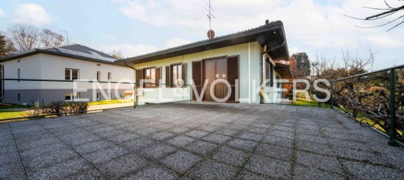 Дом с 6 комнатами в Альбидзате, Италия № 126141 9