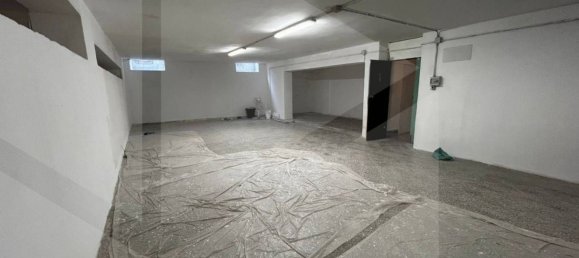 Gewerbliche Immobilie in Bari, Italy 80m², Nr. 18286 6