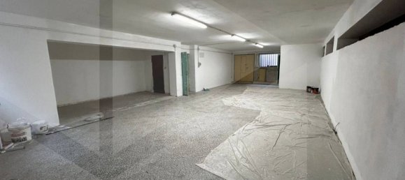 Gewerbliche Immobilie in Bari, Italy 80m², Nr. 18286 3