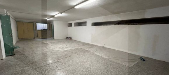 Gewerbliche Immobilie in Bari, Italy 80m², Nr. 18286 2