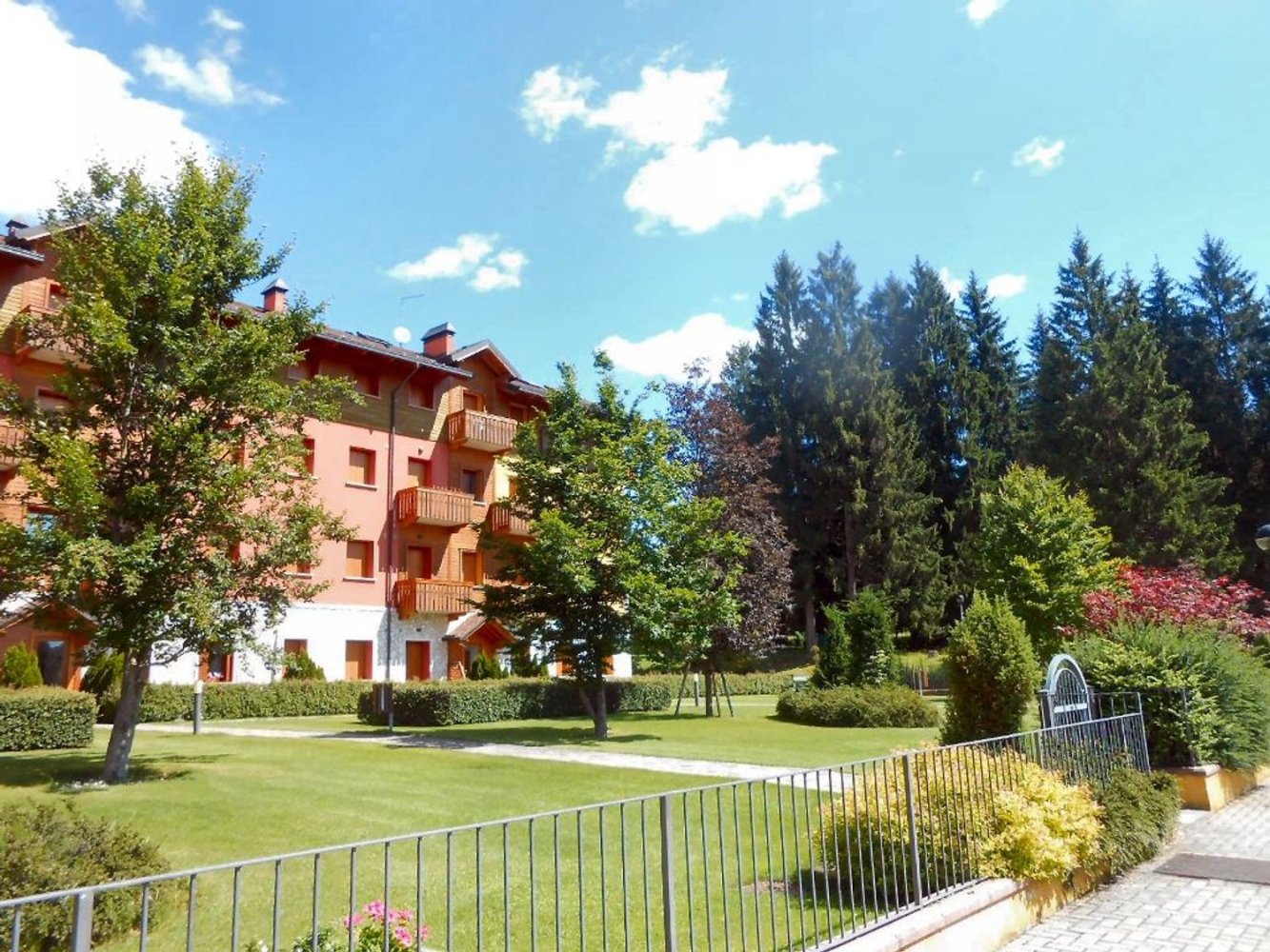 3 rooms Penthouse in Asiago, Italy No. 221118