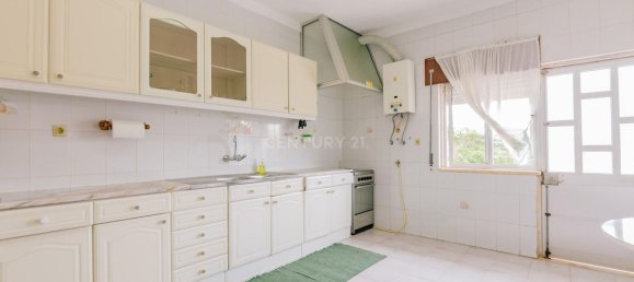 8 bedrooms House in Loures, Portugal No. 133391 12