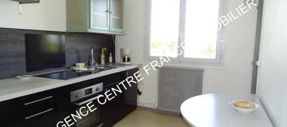 Apartamento de 3 dormitorios en Bourges, France No. 68170 3