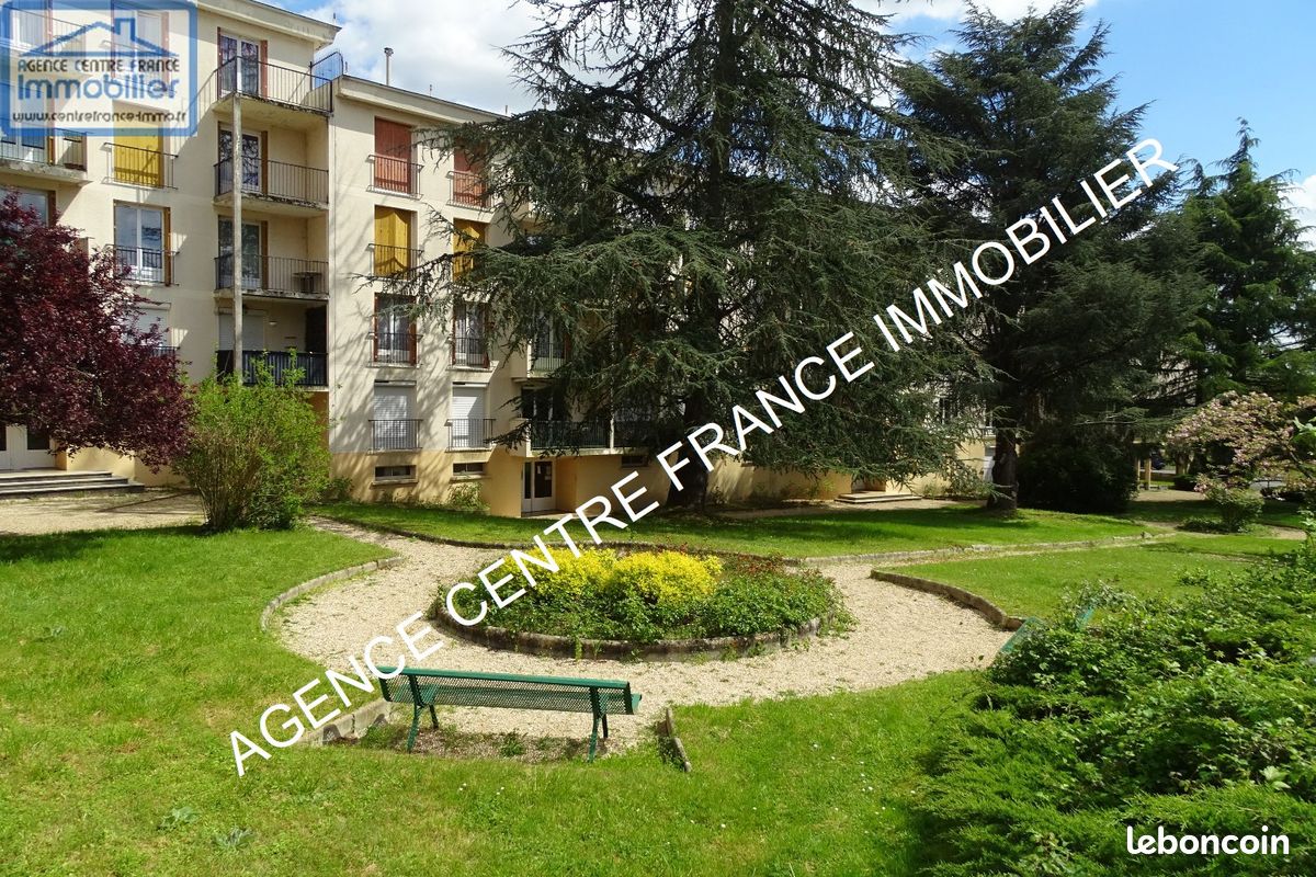 Apartamento de 3 dormitorios en Bourges, France No. 68170