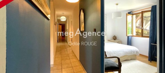 6 bedrooms House in Isere, France No. 205763 4