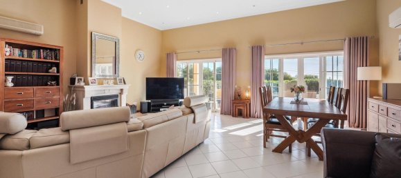 3 bedrooms Villa in Lagoa, Portugal No. 102369 3