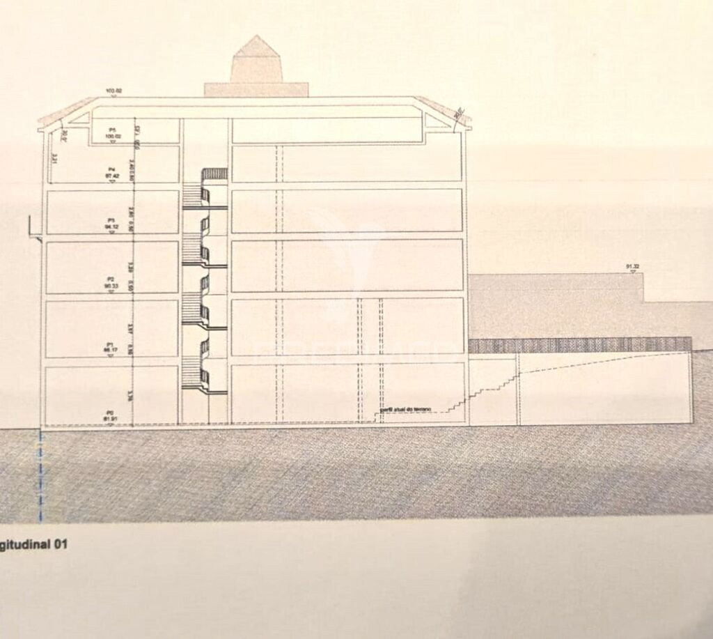 1738m² Building in Porto, Portugal No. 143053